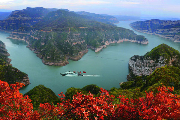 黄河三峡红叶