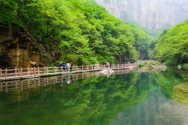 云台山-泉瀑峡