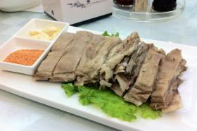到新疆旅游必吃的美食：手抓肉