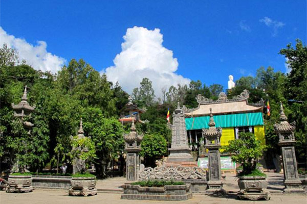 越南-芽庄-龙山寺1